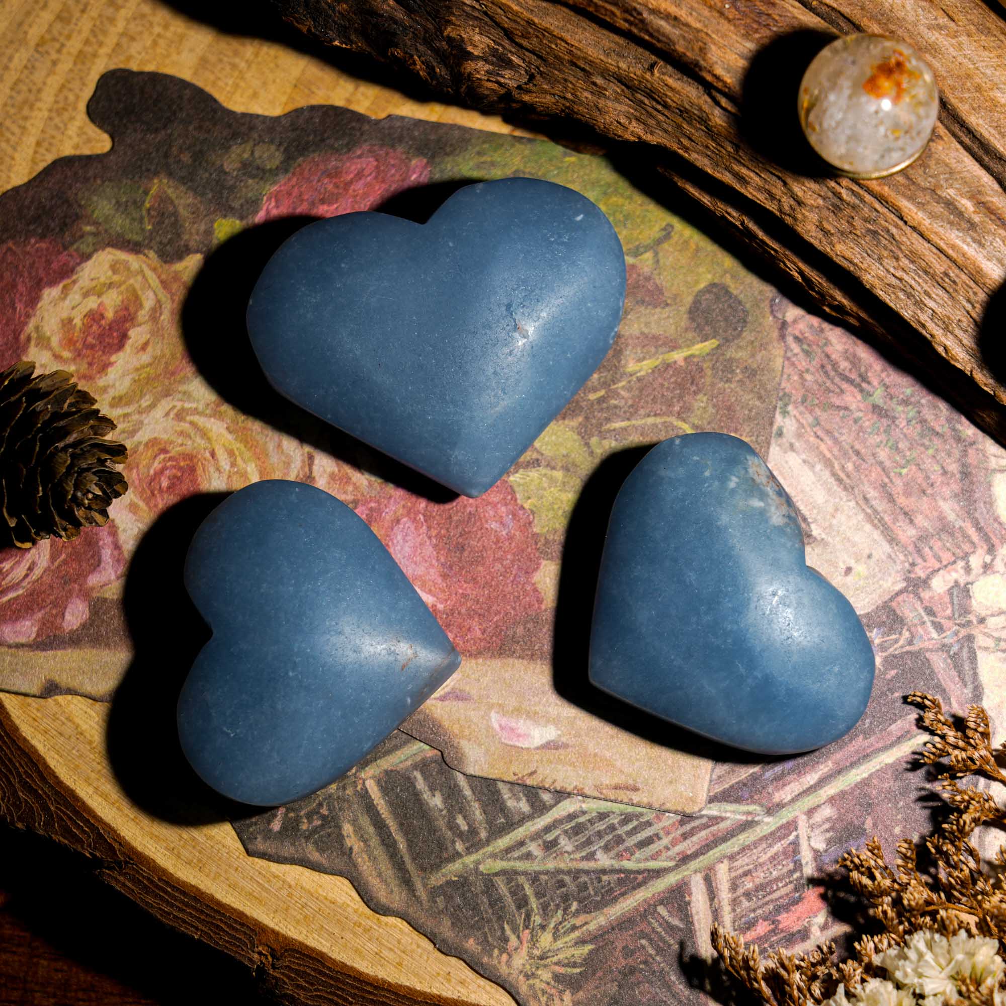 Angelite Heart - helmsman - crystal