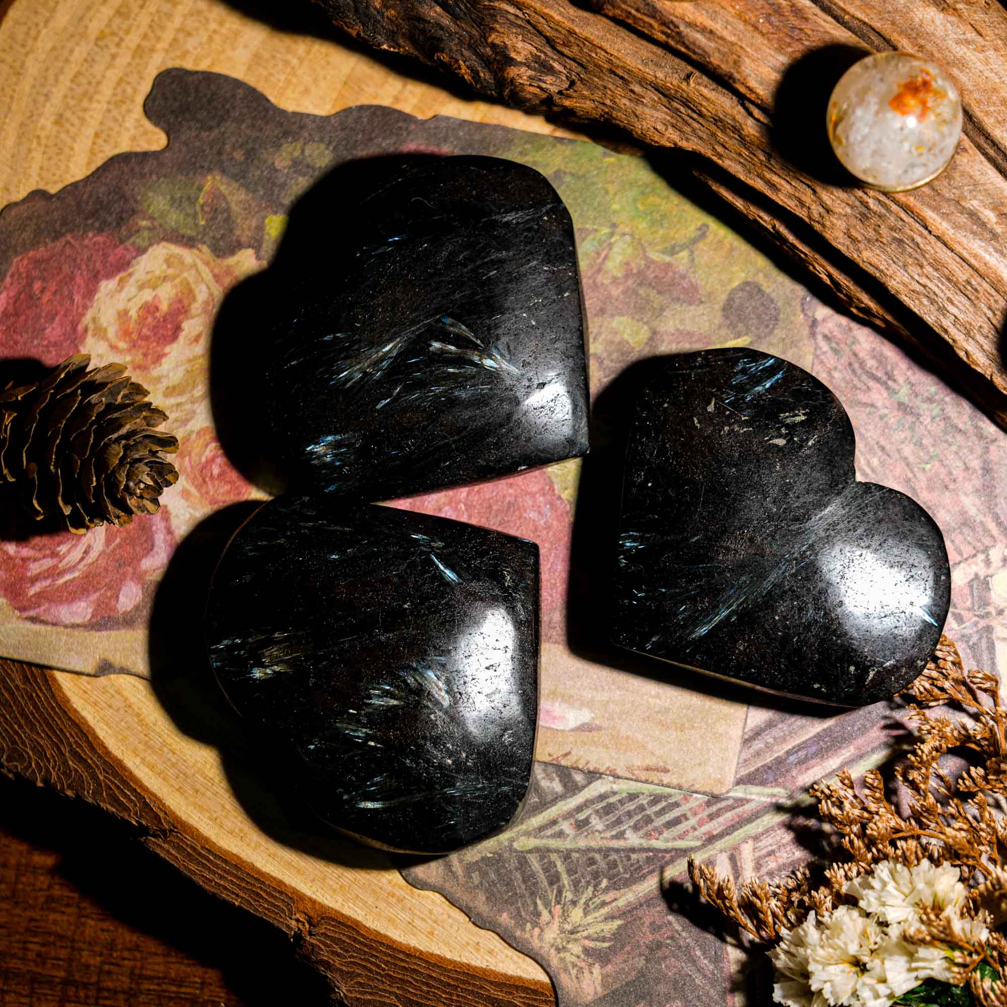 Astrophyllite Heart - helmsman - crystal