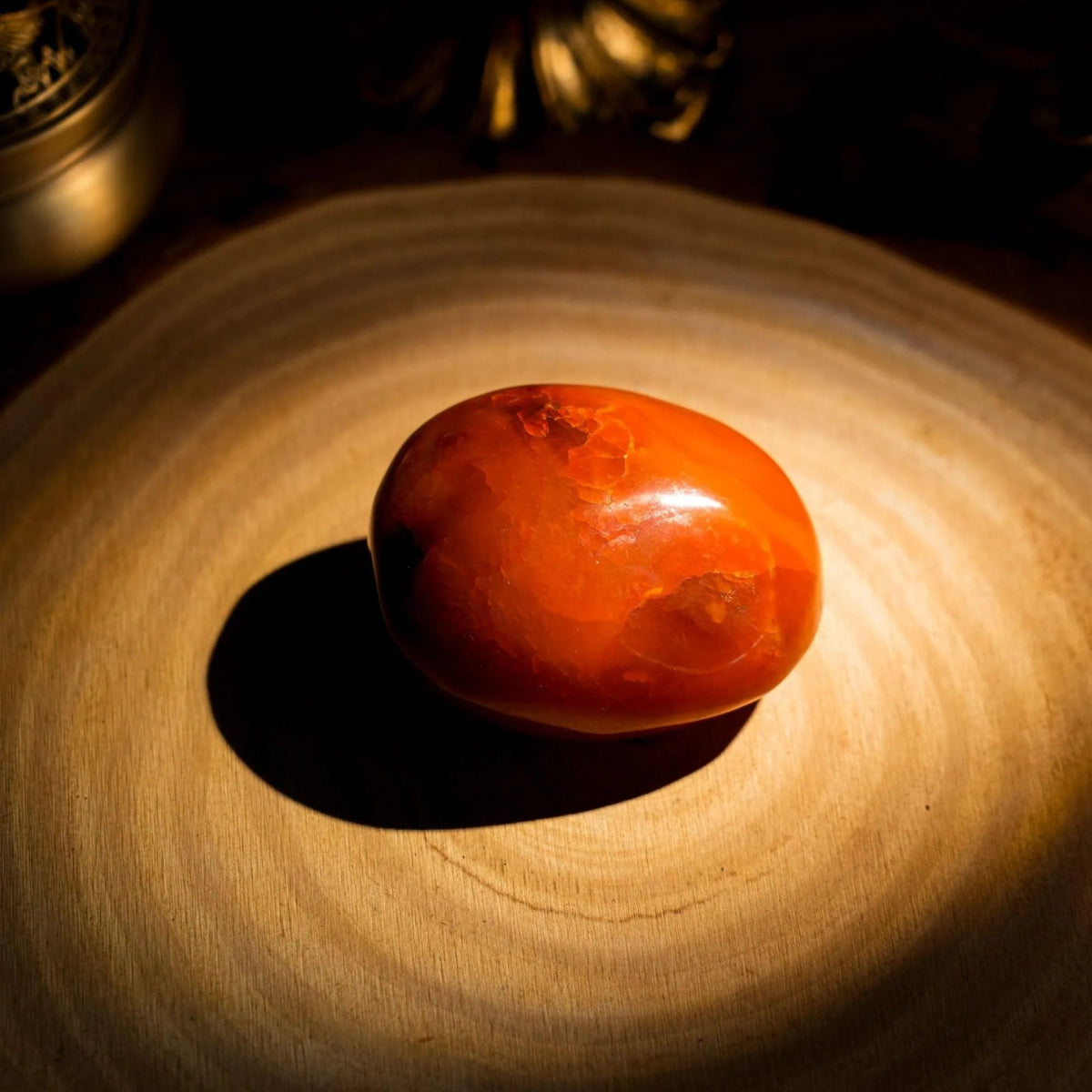 Carnelian Palm Stone - helmsman - crystal