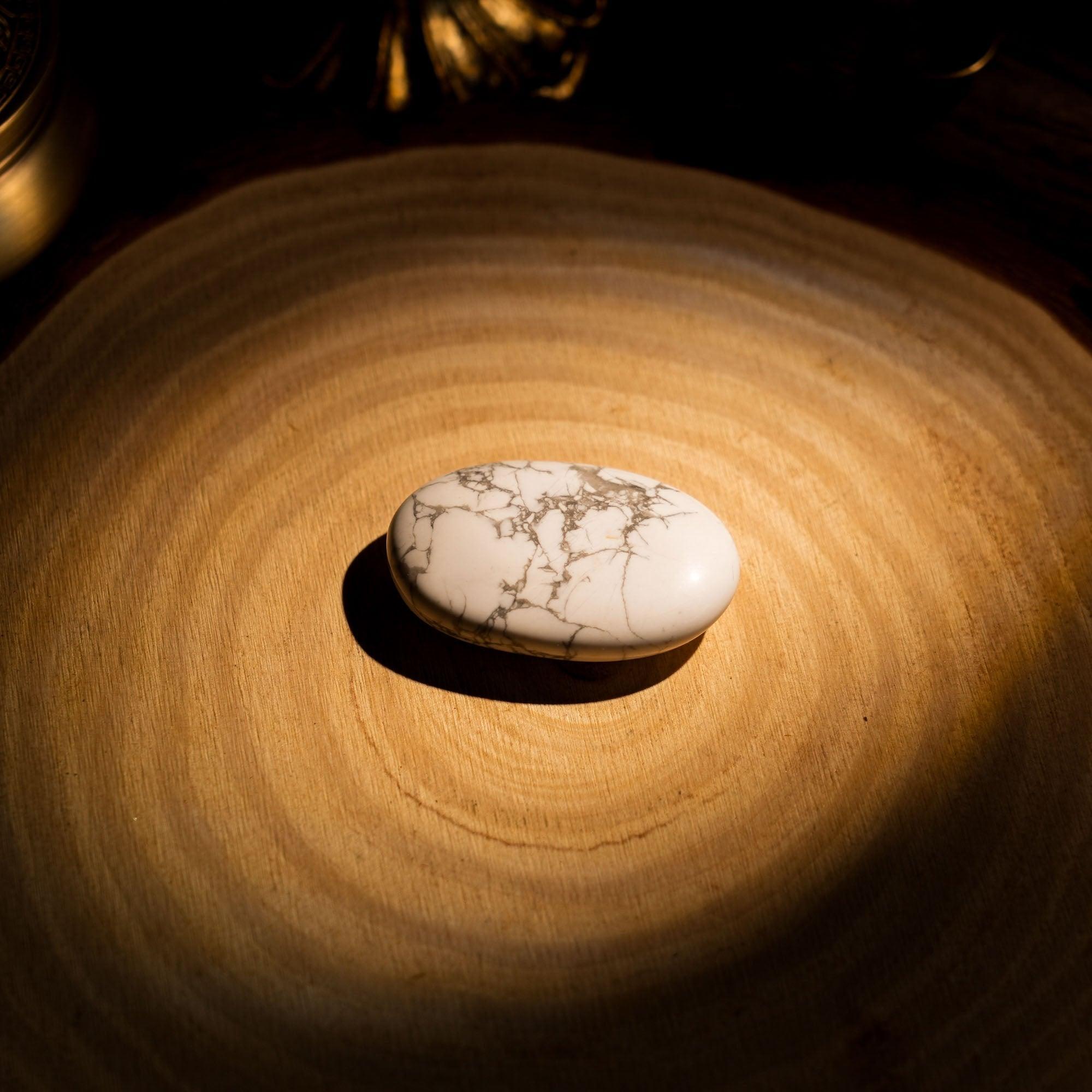Howlite Palm Stone - helmsman - crystal