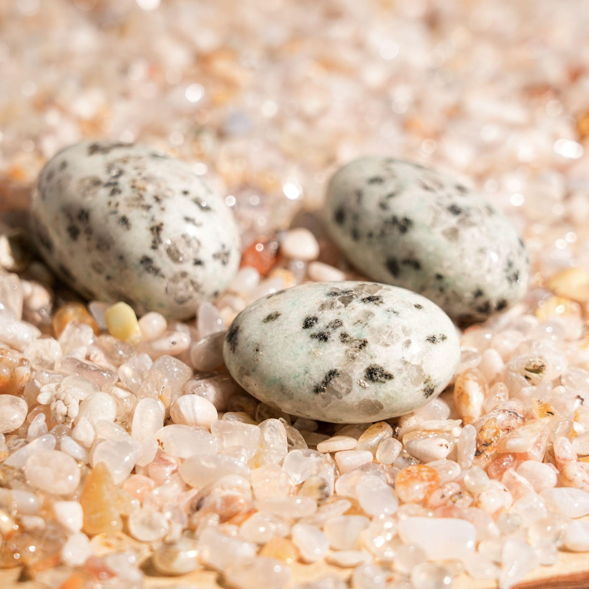 Kiwi Jasper Tumbled Stone Set - helmsman - crystal