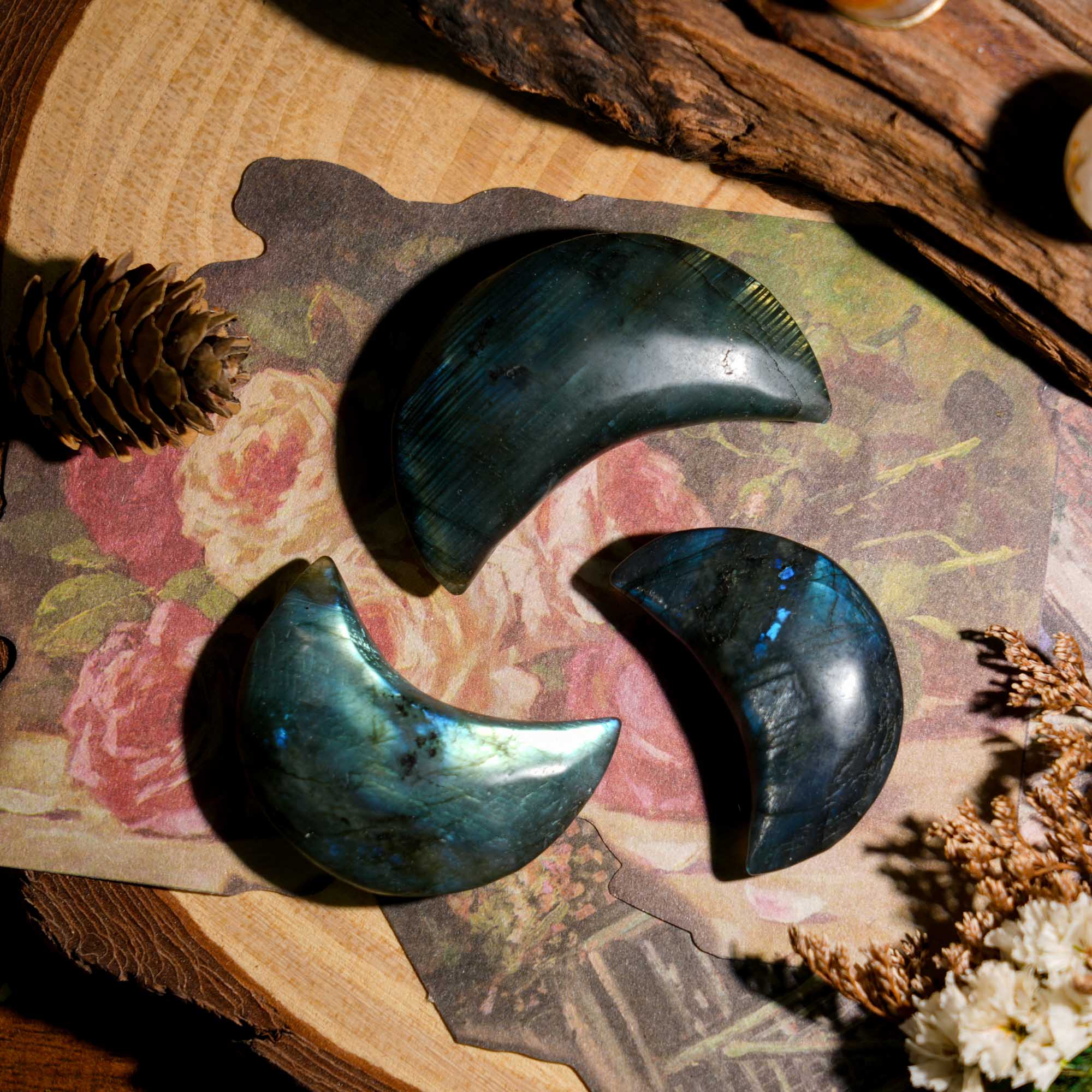 Labradorite Moon - helmsman - crystal