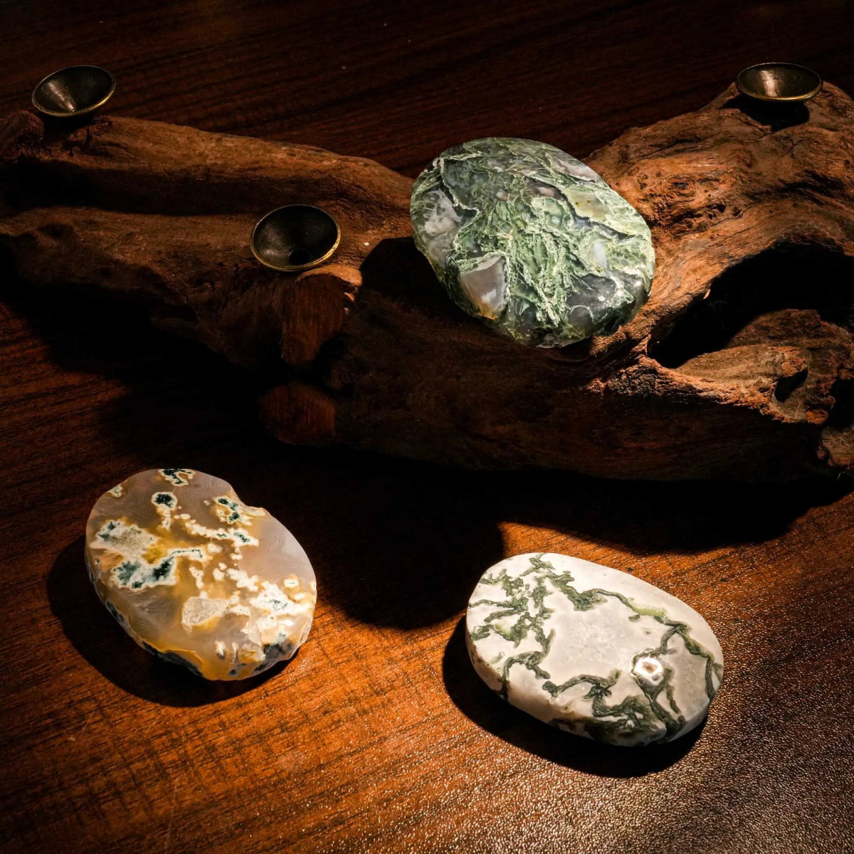 Moss Agate Palm Stone - helmsman - crystal