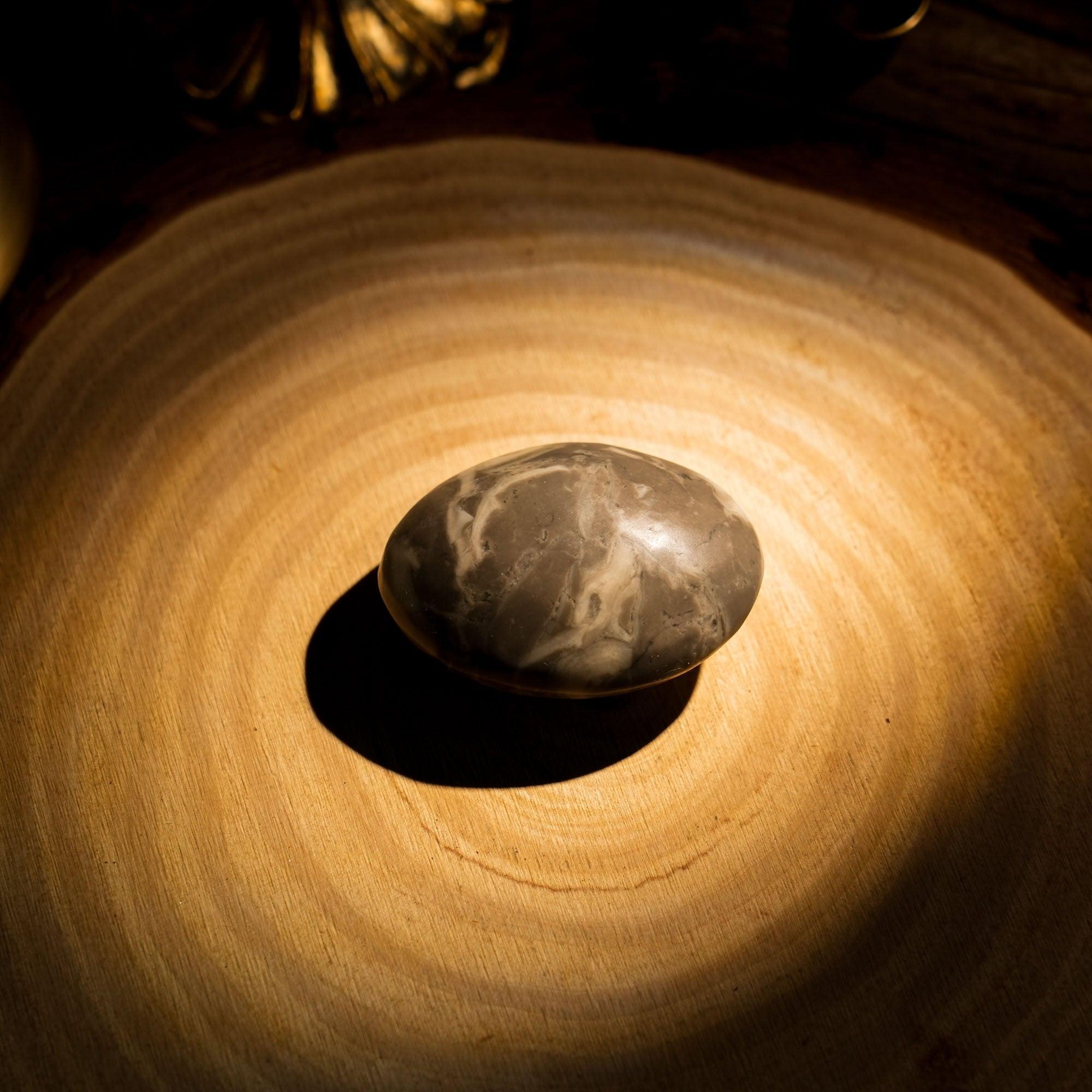 Shell Stone Palm Stone - helmsman - crystal