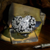 Snowflake Obsidian Heart - helmsman - crystal