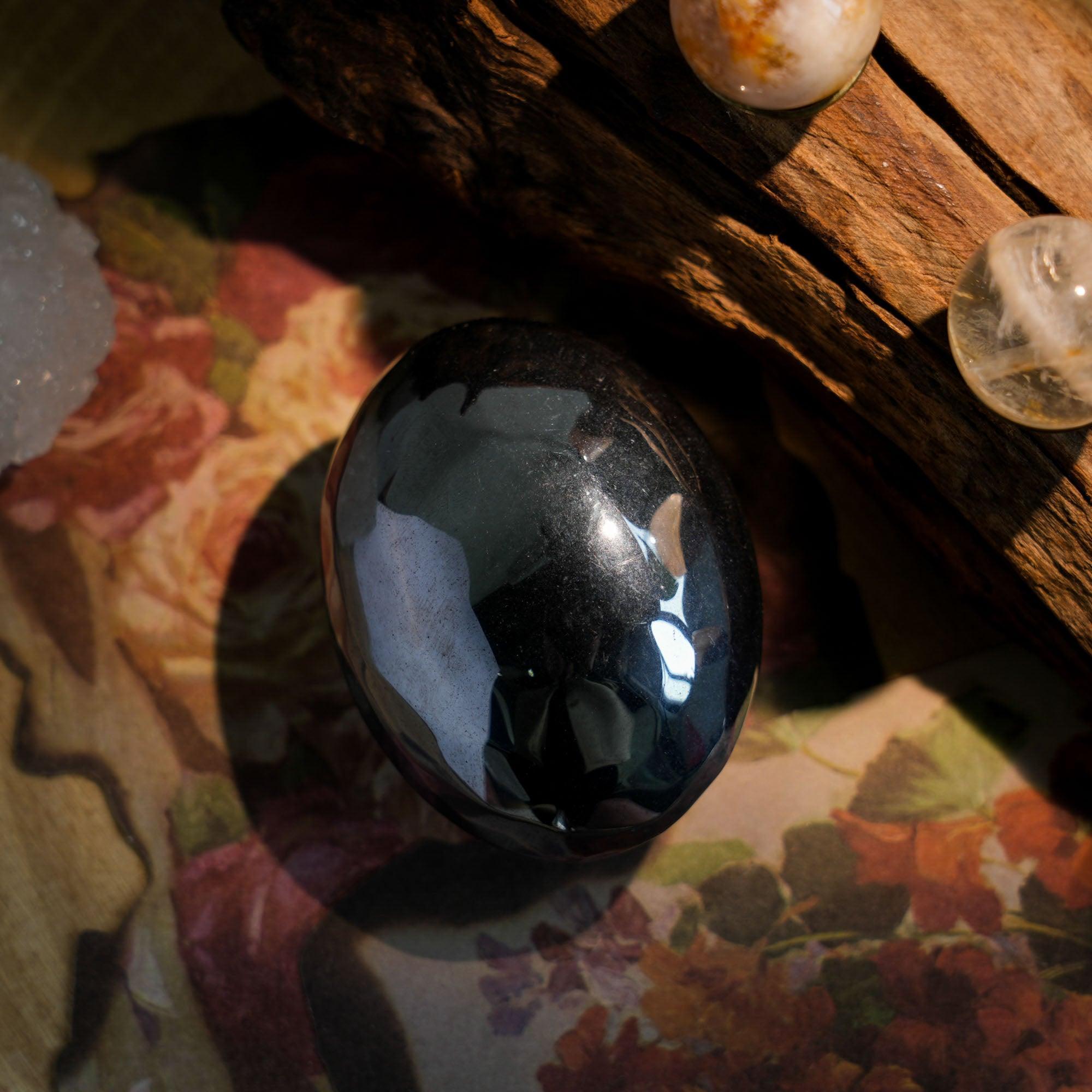 Terahertz Palm Stone - helmsman - crystal