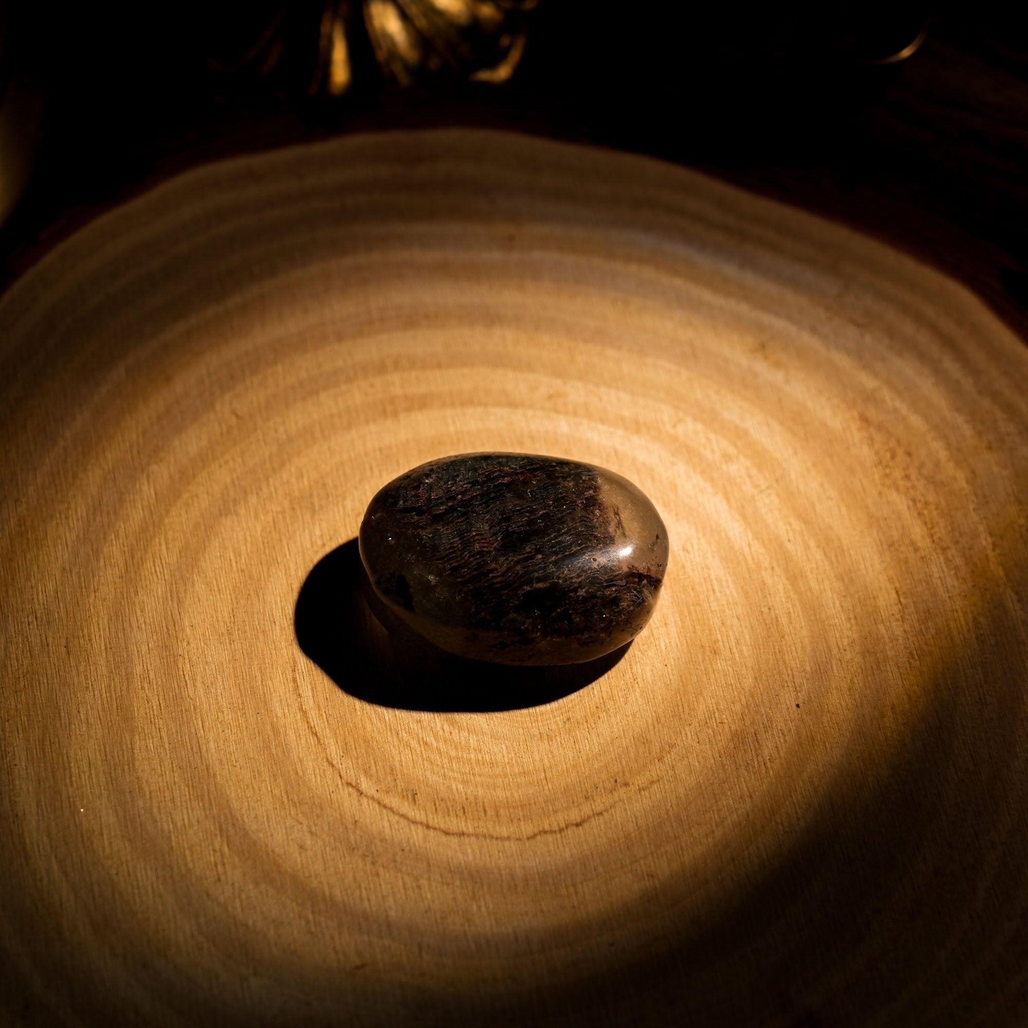 Thousand Layer Quartz Palm Stone - helmsman - crystal