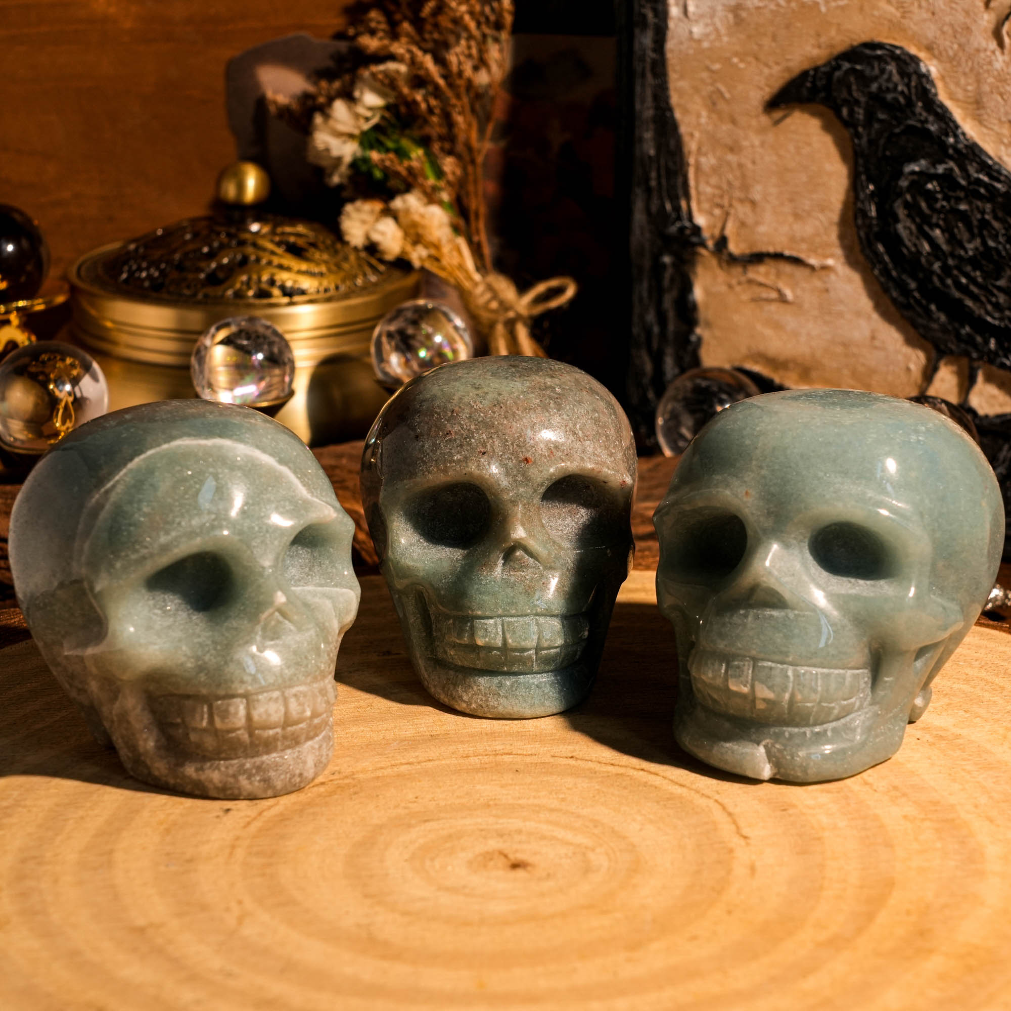 Trolite Skull - helmsman - crystal