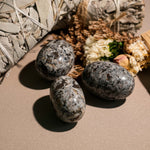 Yooperlite Tumbled Stone Set - helmsman - crystal