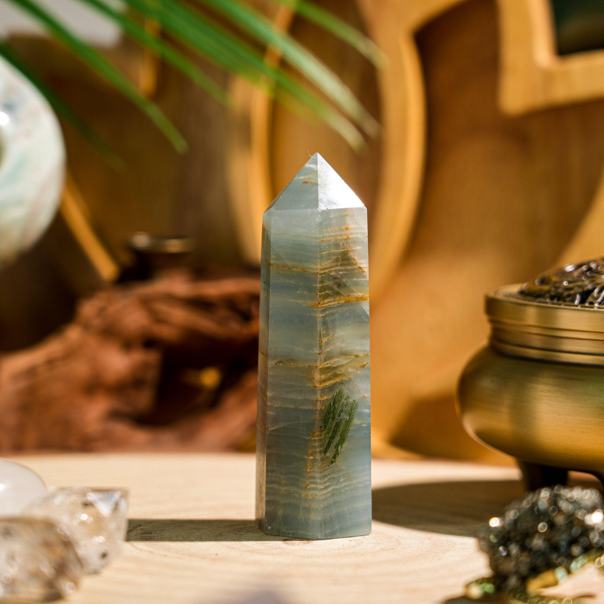 Blue Onyx Point - helmsman - crystal