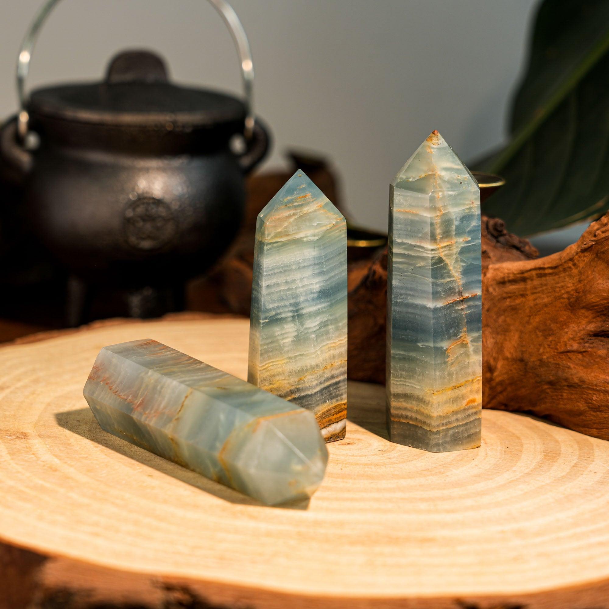 Blue Onyx Point - helmsman - crystal