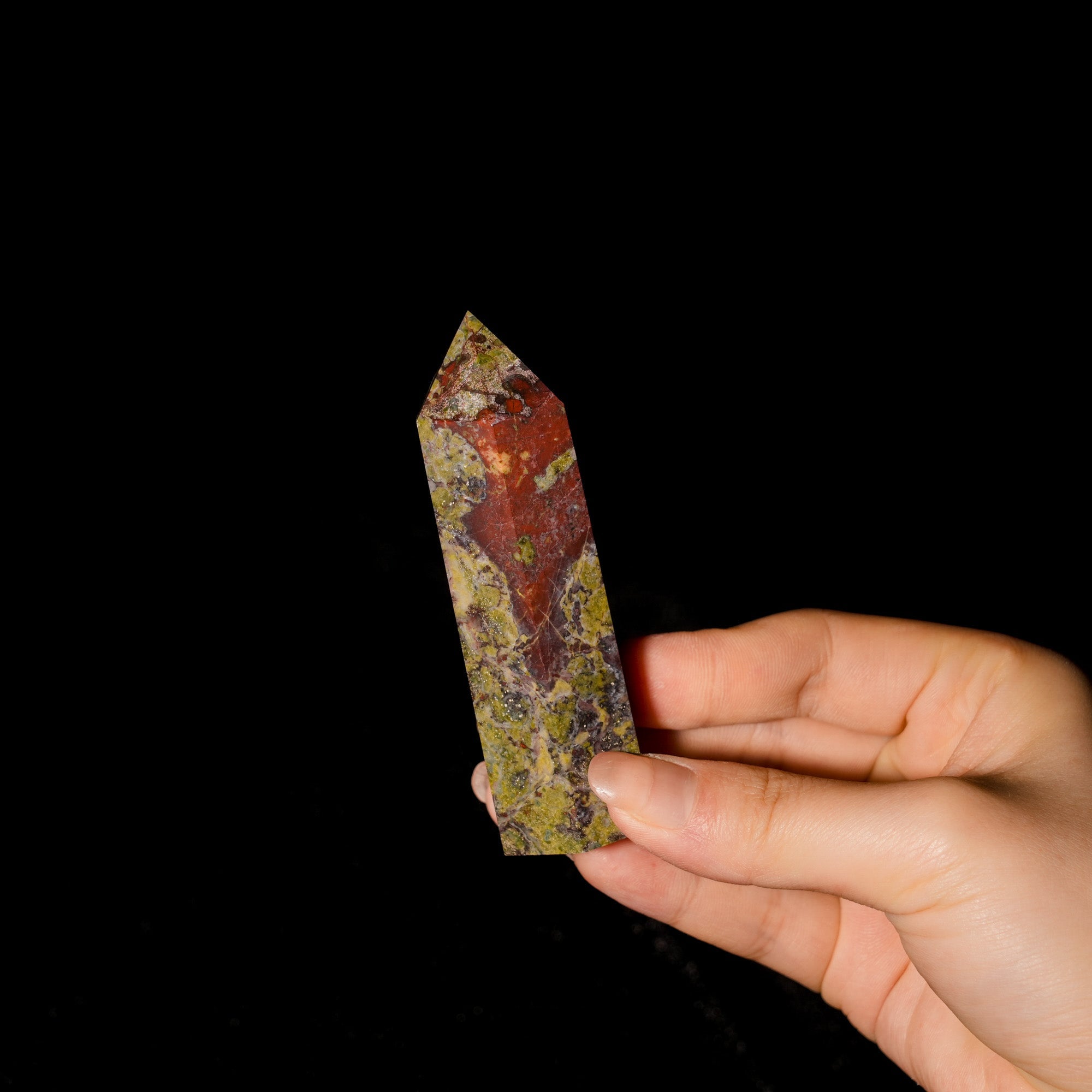 Dragon Blood Stone Point - helmsman - crystal