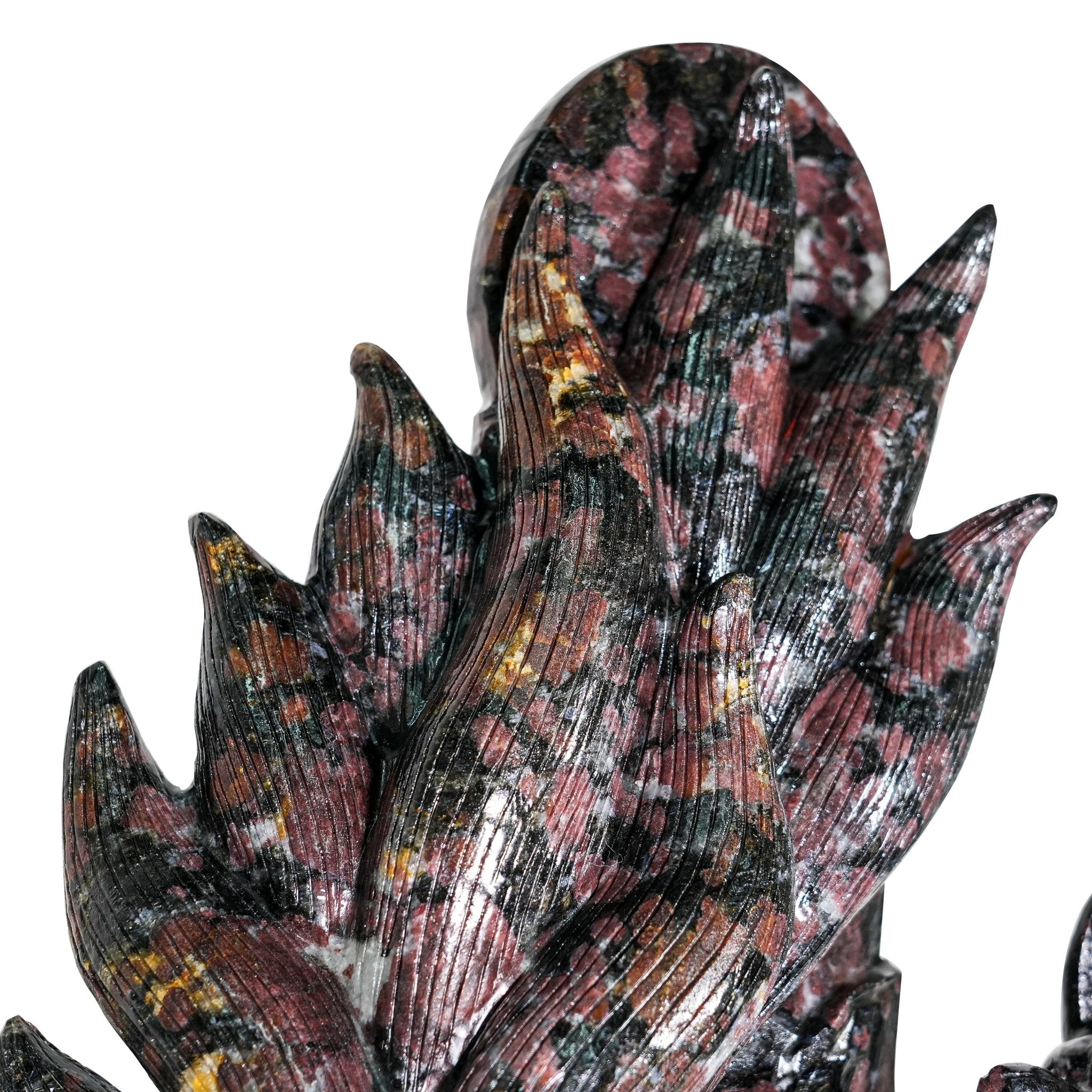 Garnet Nine - Tailed Fox - helmsman - crystal