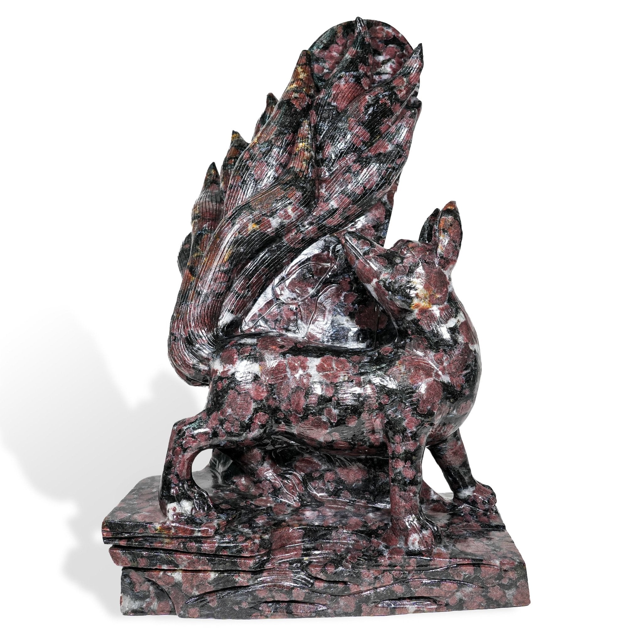 Garnet Nine - Tailed Fox - helmsman - crystal