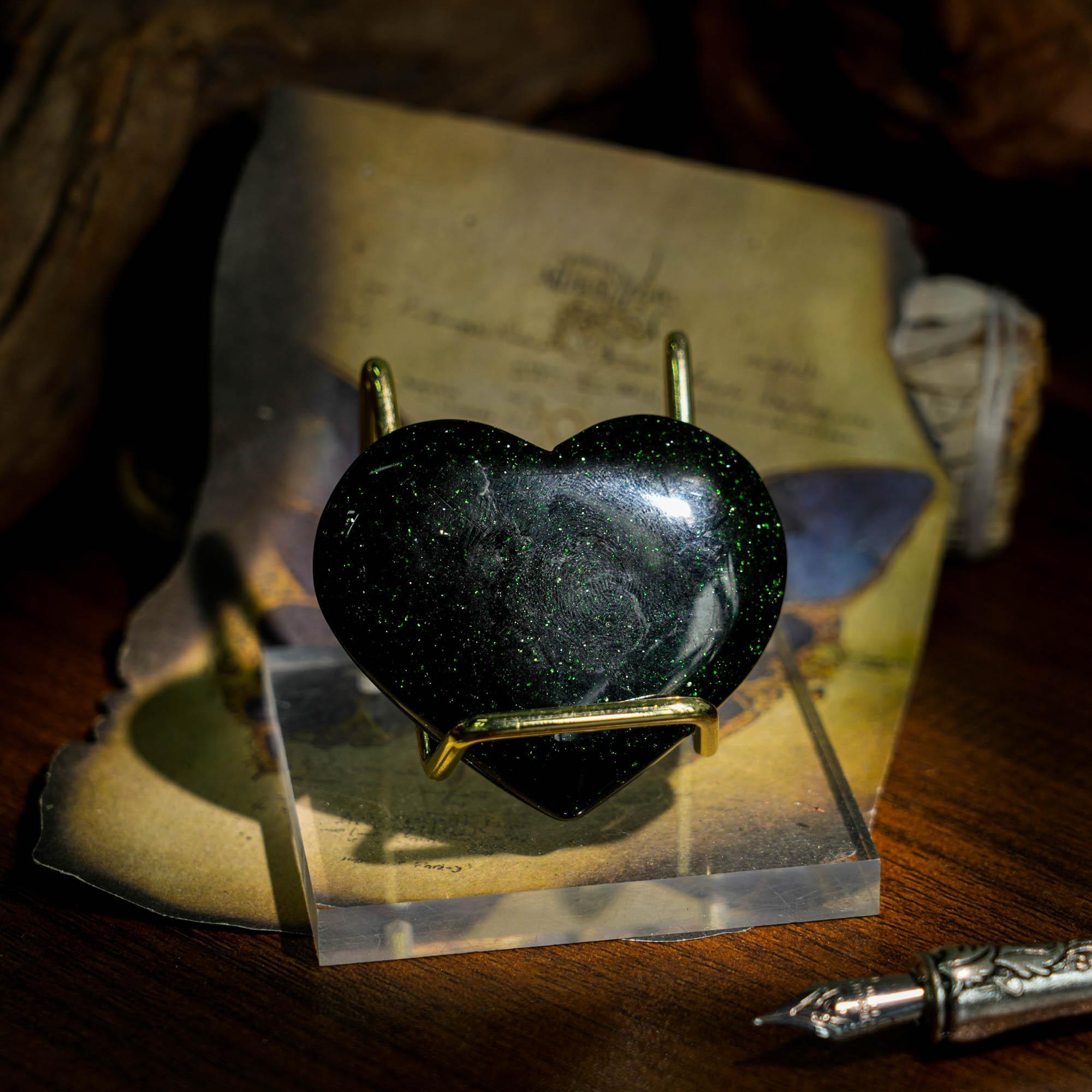 Green Sandstone Heart - helmsman - crystal