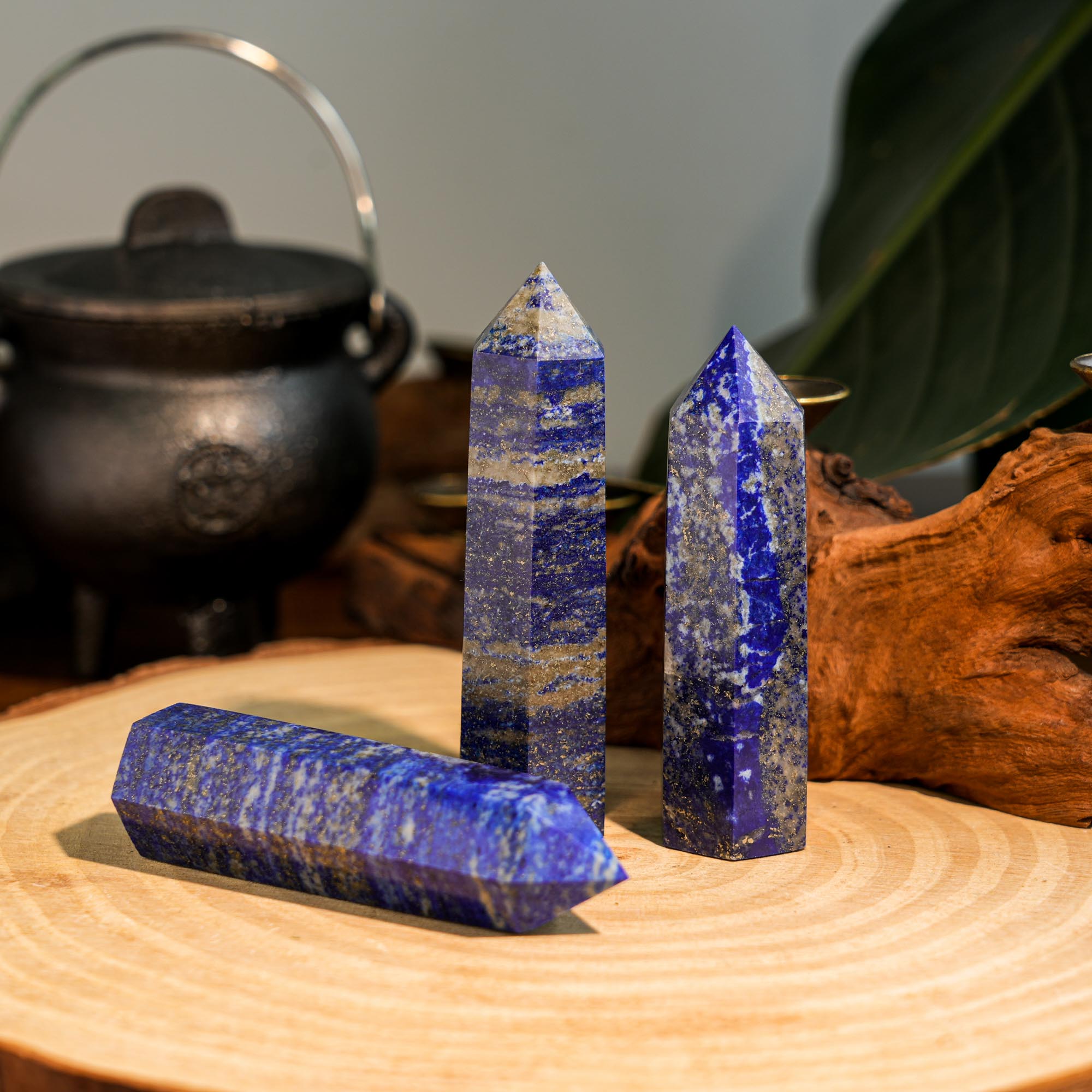 Laipis Lazuli Point - helmsman - crystal