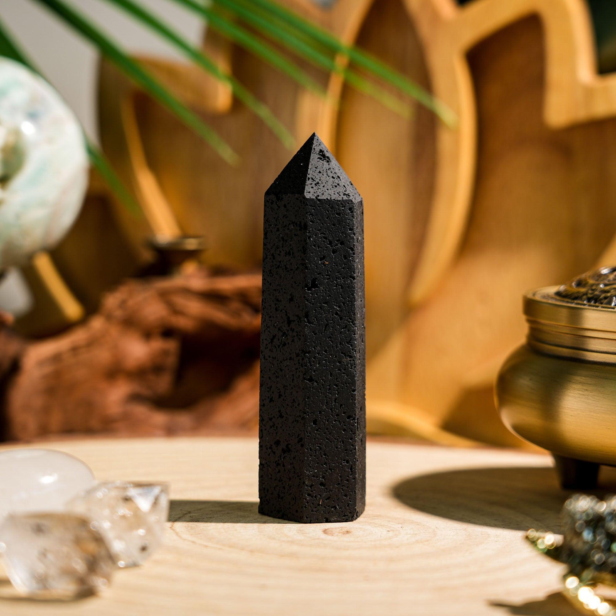 Lava Stone Point - helmsman - crystal